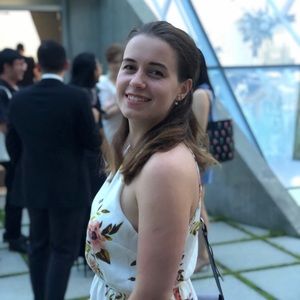 Meet your Posher, Evelina